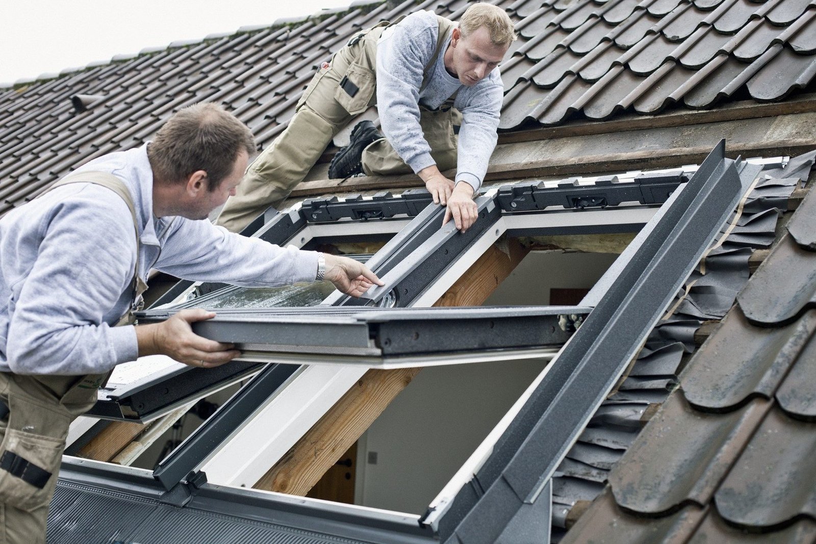 Handling Roofing Emergencies