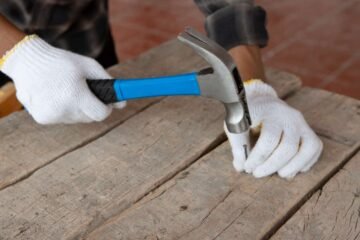 Why is a Shingling Hammer Ideal for Roofing Work?